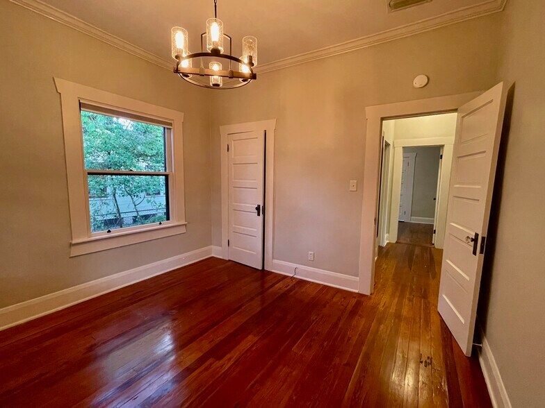 Master Bedroom - 2114 W Marjory Ave