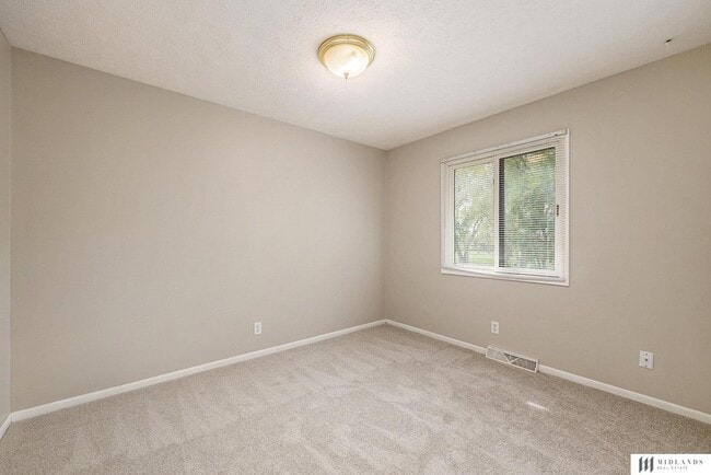 Building Photo - 4701 Schroeder Dr