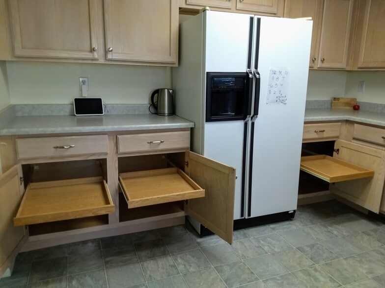 Chef's Dream Kitchen - 5016 Prairie Grass Ln
