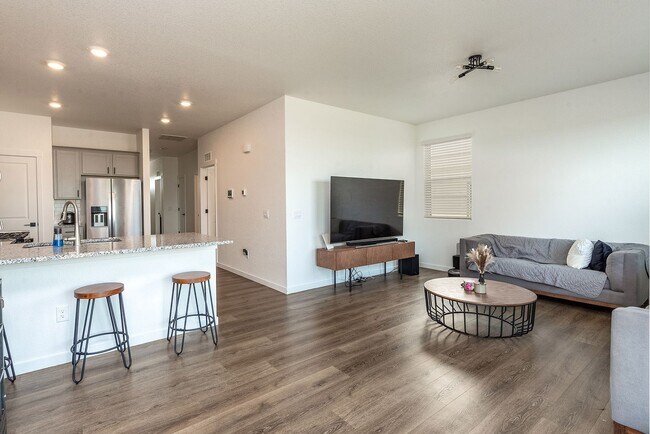 Building Photo - Single Family Home for Rent in Desirable L...