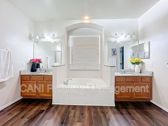 Building Photo - 3104 Conrad Ct