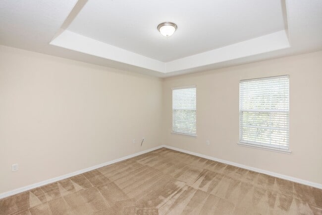 Building Photo - 3-story, 3/3.5, updated, townhome in the h...