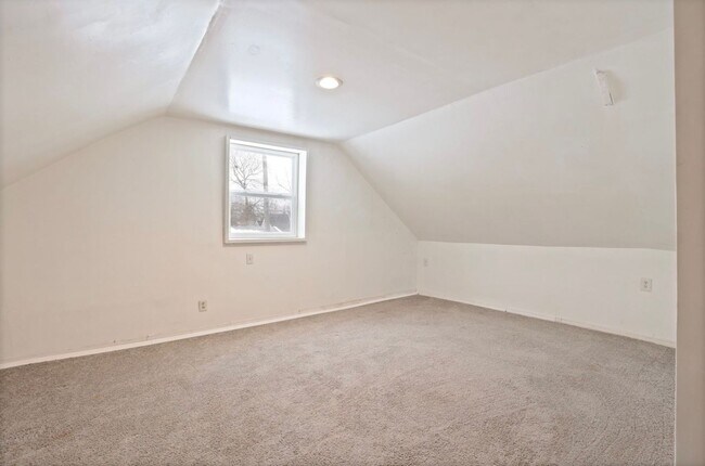 Building Photo - Where Style Meets Comfort — A Bay City Gem