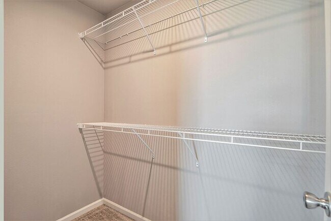 Building Photo - 5484 Eagle Glen Dr SW