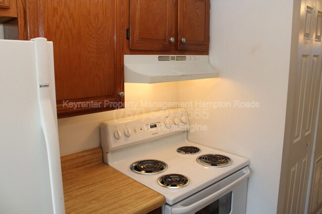 Building Photo - 44 Lucinda Ct