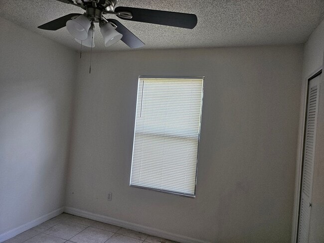Building Photo - 5140 Indian Lakes Ct