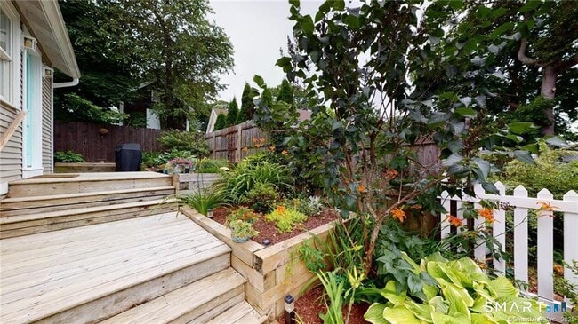 Building Photo - 44 Warren St