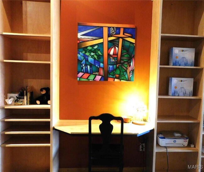 Building Photo - 701 N 15th St