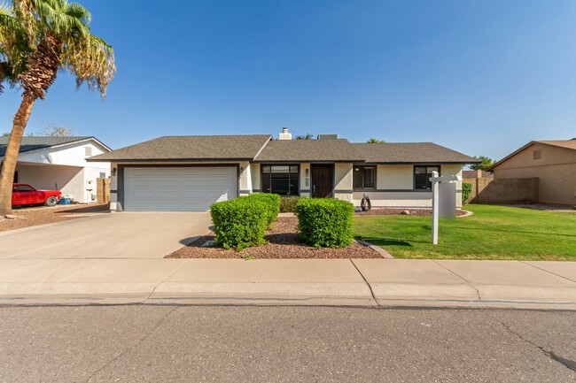 Primary Photo - Charming 3-Bedroom, 2-Bath Home with AZ Ro...