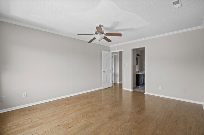 Building Photo - 1559 Sword Dancer Dr