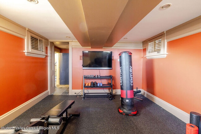 Building Photo - 136 Tory Hill Farm Rd