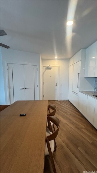 Building Photo - 987 Queen St