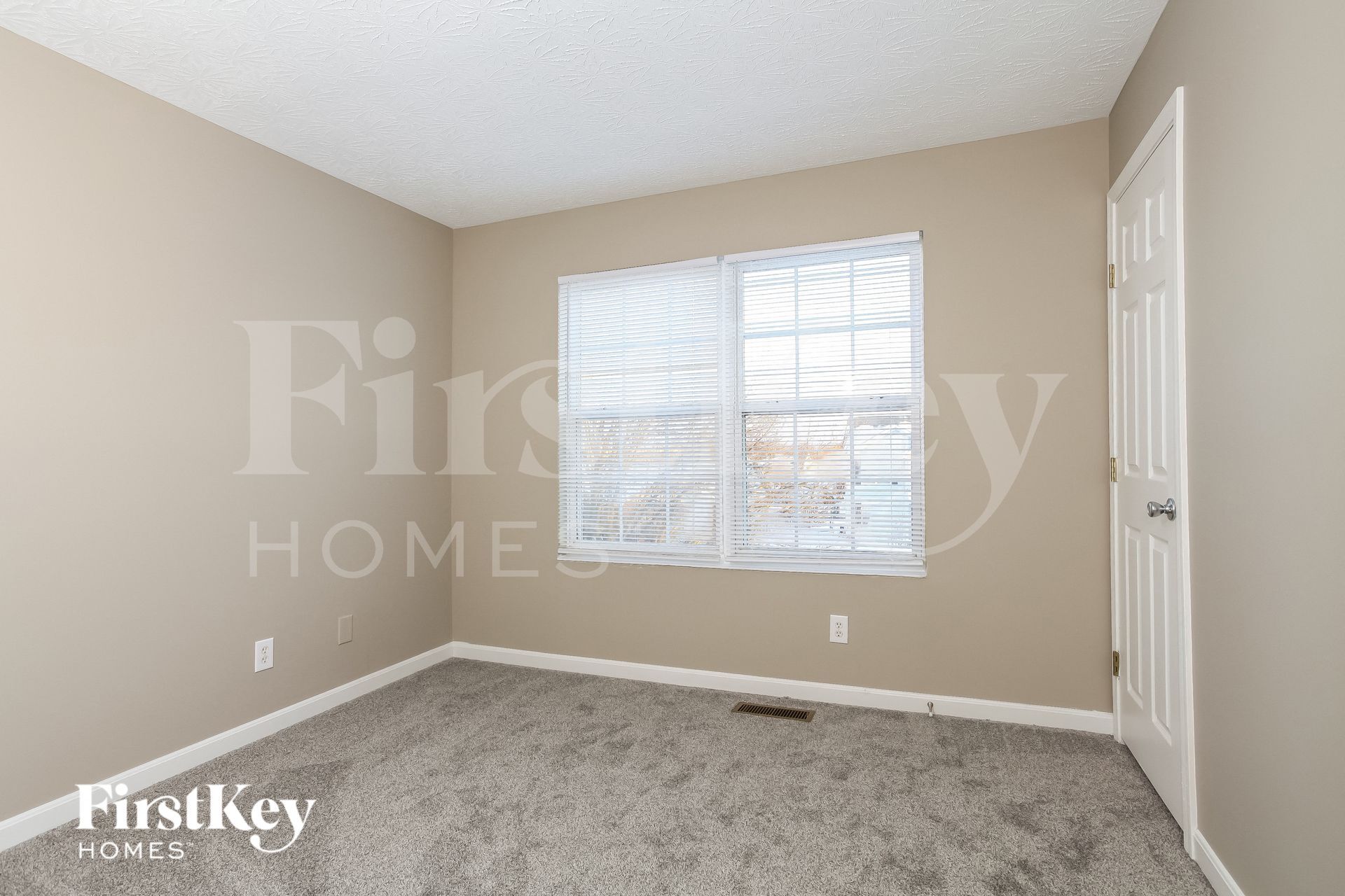 Building Photo - 26 Forest Pond Dr