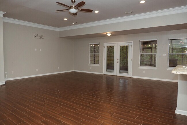 Building Photo - 16 Mariners Ln