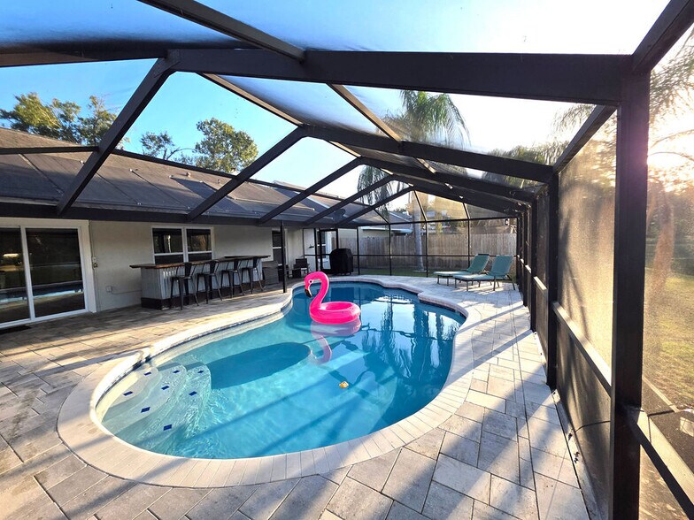 Building Photo - 2019 Shadow Pine Dr