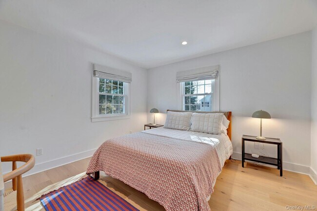 Building Photo - 110 Sleepy Hollow Ln