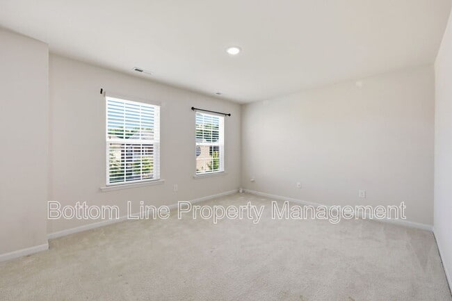 Building Photo - 2496 Emily Brk Wy