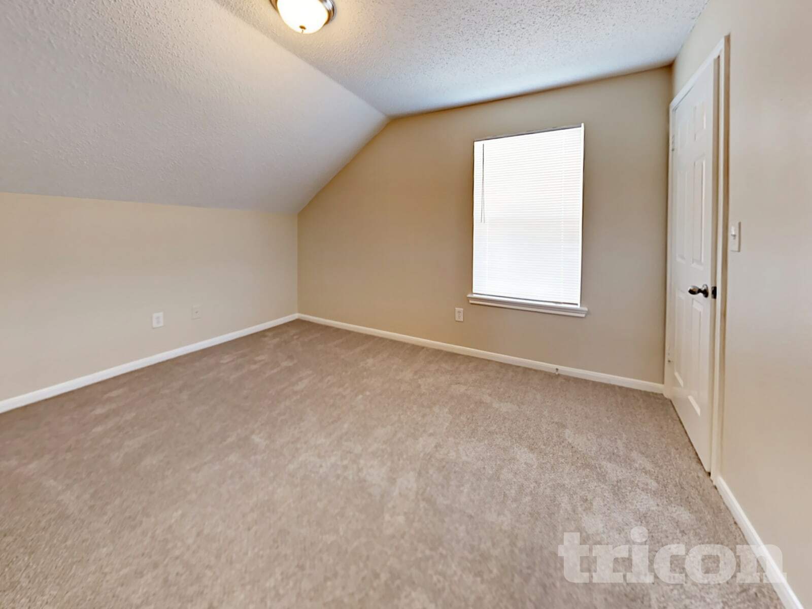 Building Photo - 3210 Kelling St