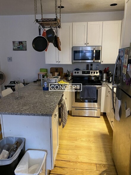 Building Photo - 610 Columbus Ave