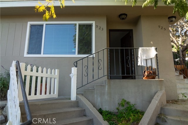 Building Photo - 925 Poli St