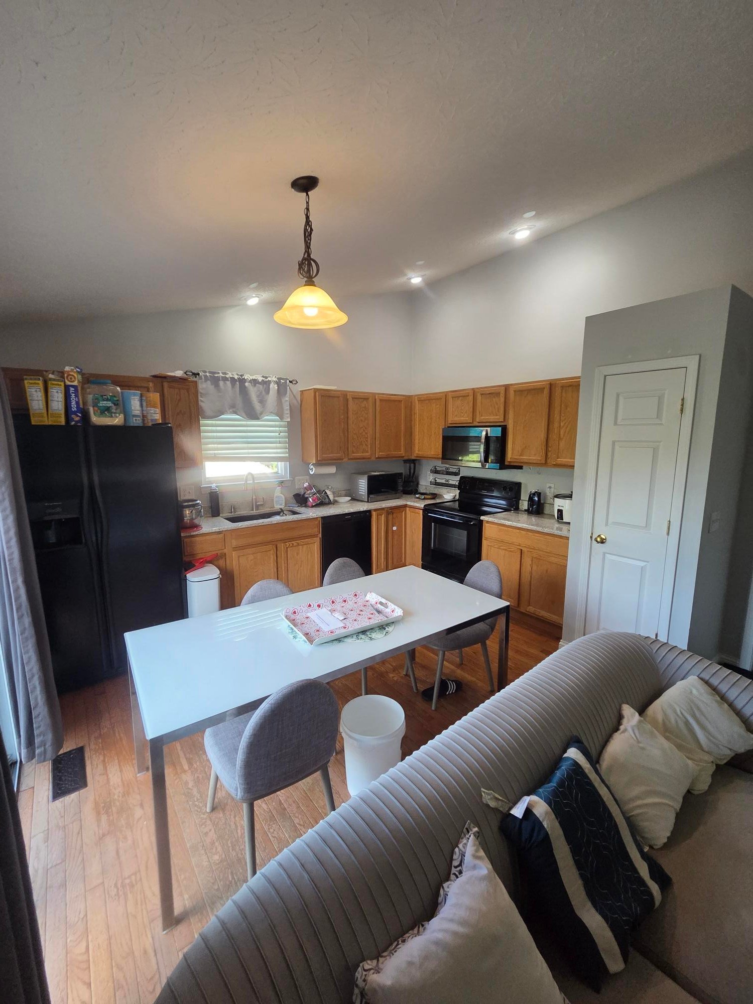 Building Photo - 575 Rosebud Cir