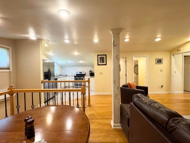 Building Photo - 1065 Mackey Pike
