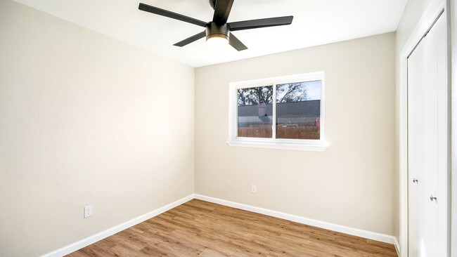 Guest Bedroom 2 - 2116 Bordeaux Dr