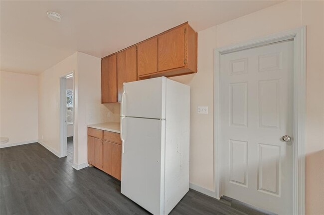 Building Photo - 200 Creekside Trail