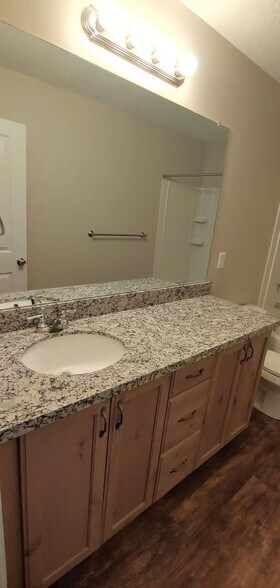 Building Photo - 12728 S Quail Lake Dr