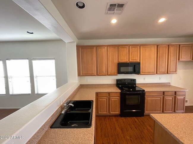 Building Photo - 18235 N Alicia Ct