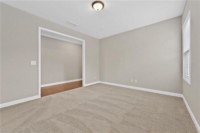 Building Photo - 4832 Miller Ridge Blvd