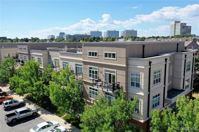 Building Photo - 5677 S Park Pl