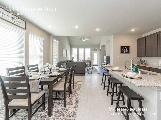 Building Photo - Meadow Trail Manor