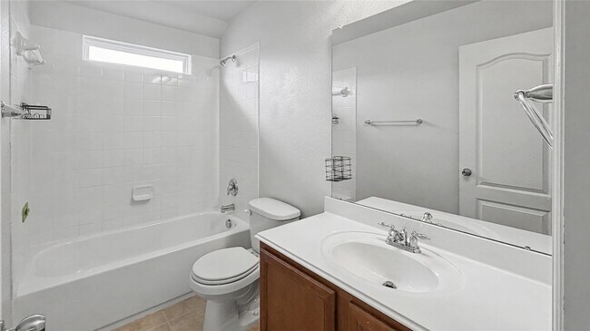 Building Photo - 2704 Evening Mist Dr