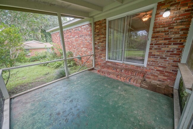 Building Photo - 3005 Tipperary Dr