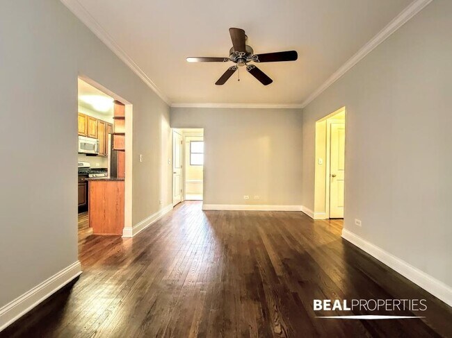 Building Photo - 1 bedroom in CHICAGO IL 60613