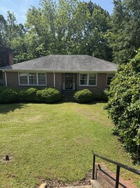 Building Photo - Fantastic Location & Price