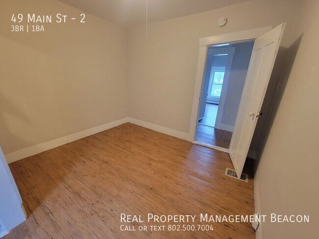 Building Photo - 49 Main St