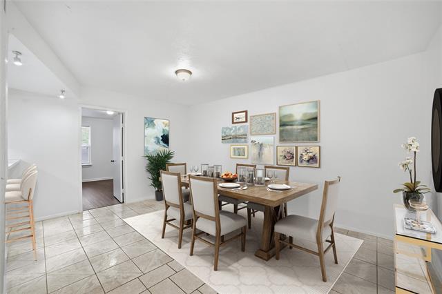 Building Photo - 334 Valley Park Dr