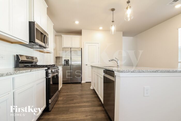 Building Photo - 522 Hillpark Ln