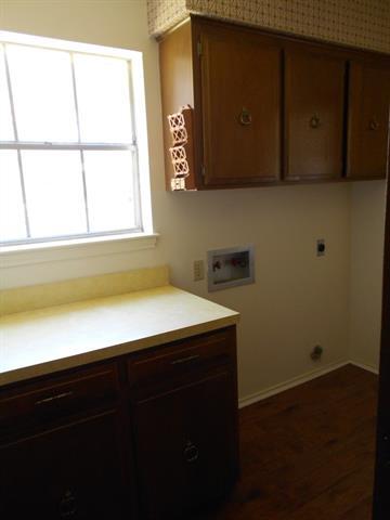 Building Photo - 107 Bluebonnet Trail