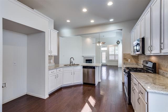 Building Photo - 3309 Edgewater Dr