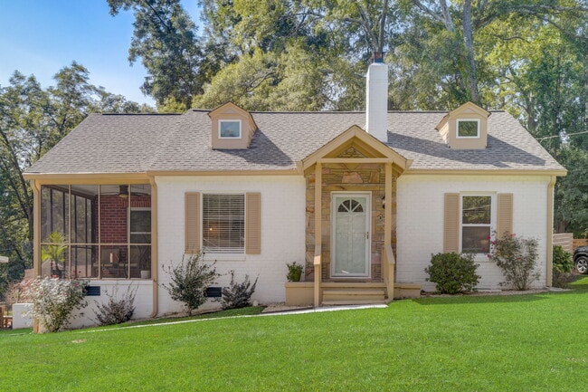 Building Photo - 711 Campbell Cir