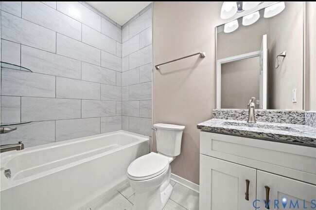 Building Photo - 11816 Shady Ln