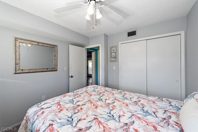 Building Photo - 7400 College Pkwy