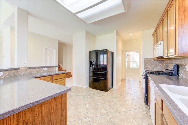 Building Photo - 2921 Indigo Dr