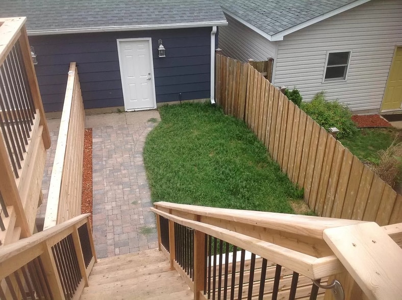 Unit 2 - 4538 Wentworth Ave