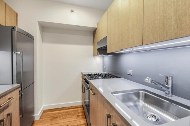 Building Photo - 2 bedroom in New York NY 10011