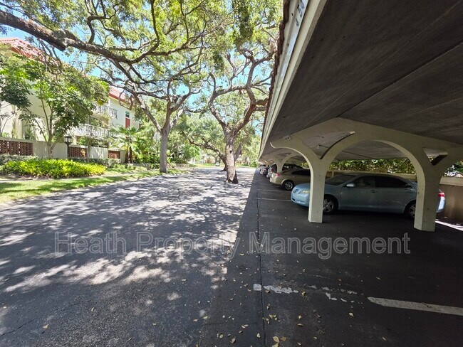 Building Photo - 1012 Pearce Dr