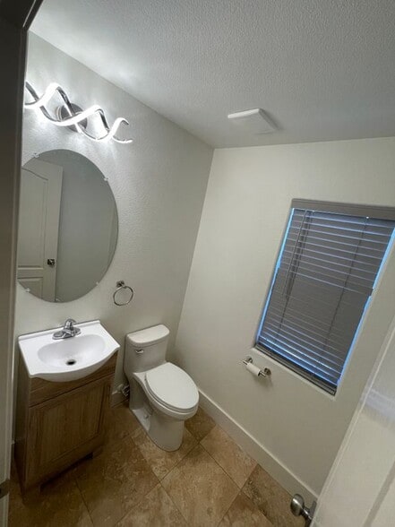 Building Photo - 668 Moonlight Stroll St